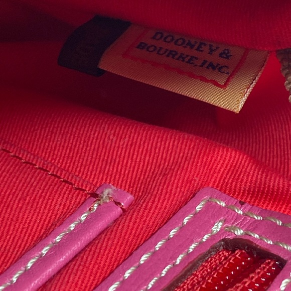 Dooney & Bourke Retro Embossed Pink Safari Crossbody Purse Shoulder Bag - Picture 8 of 16